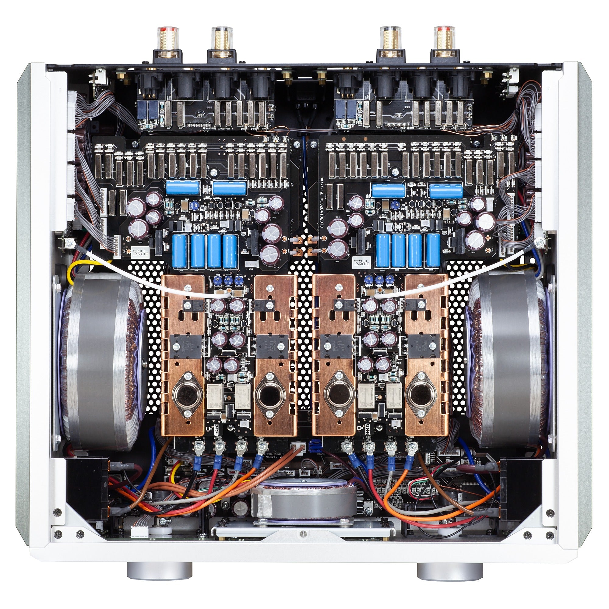 Soulnote A3 integrated amplifier, top view