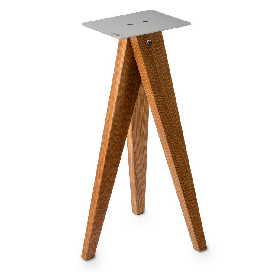 Guru Standpoint solid oak tripod speaker stand, oak finish #finish_oak